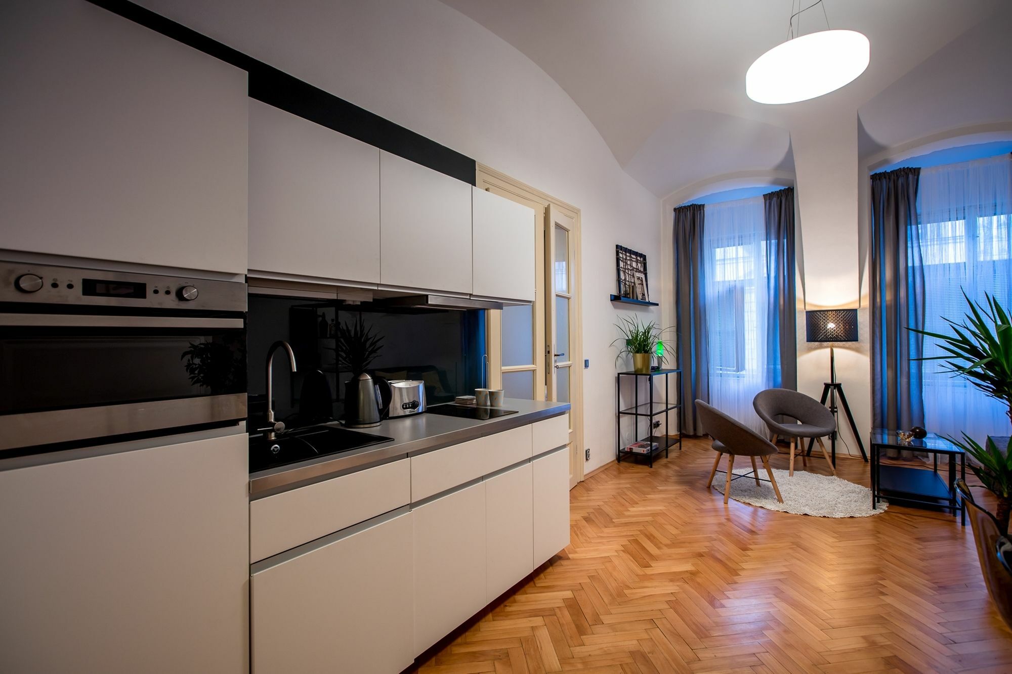 Friday Songs Apartment Прага Екстериор снимка